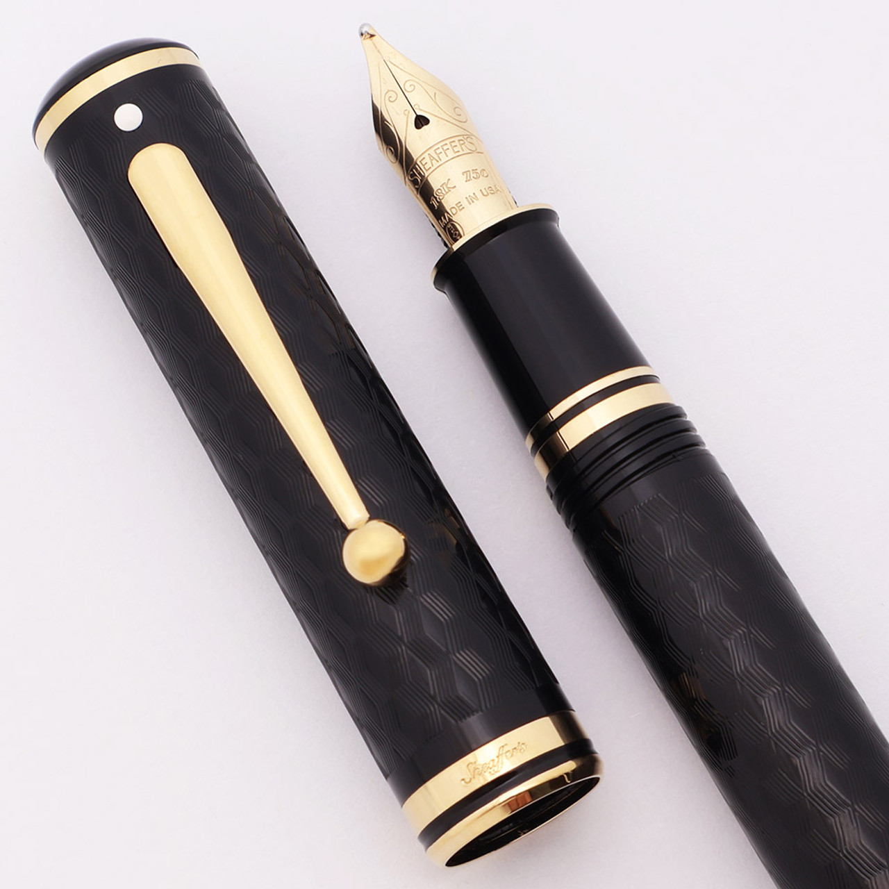 Sheaffer Connaisseur 815 Fountain Pen - Black w Herringbone Pattern, GP Trim, 18k Broad Nib (Excellent +, Works Well)