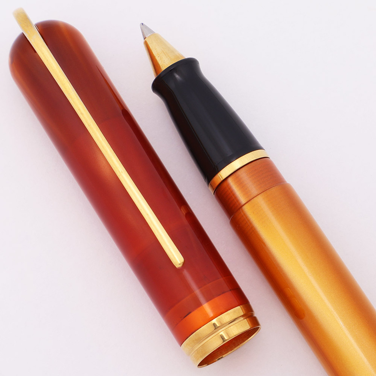 Visconti Pericle Rollerball Pen (1994) - First Version, Brown Pearl w GP Trim  (Excellent +, Works Well) Visconti Pericle Rollerball Pen (1994) - First Version, Brown Pearl w GP Trim  (Excellent +, Works Well)