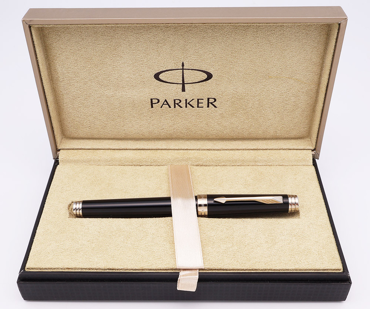 Parker (Modern) Premier Fountain Pen (France) - Black w Silver Trim, C/C, Medium 18k Nib (Excellent in Box, Works Well) Parker (Modern) Premier Fountain Pen (France) - Black w Silver Trim, C/C, Medium 18k Nib (Excellent in Box, Works Well)
