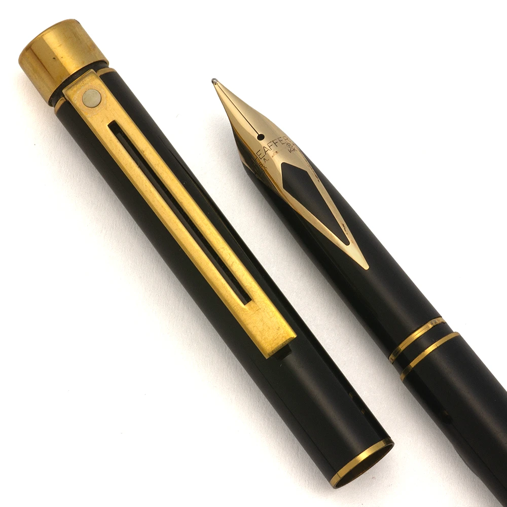 Sheaffer TARGA 1022s Fountain Pen (1980s) - Slim, Black Lacquer w GT, C/C, 14k Medium Nib (Excellent, Works Well)