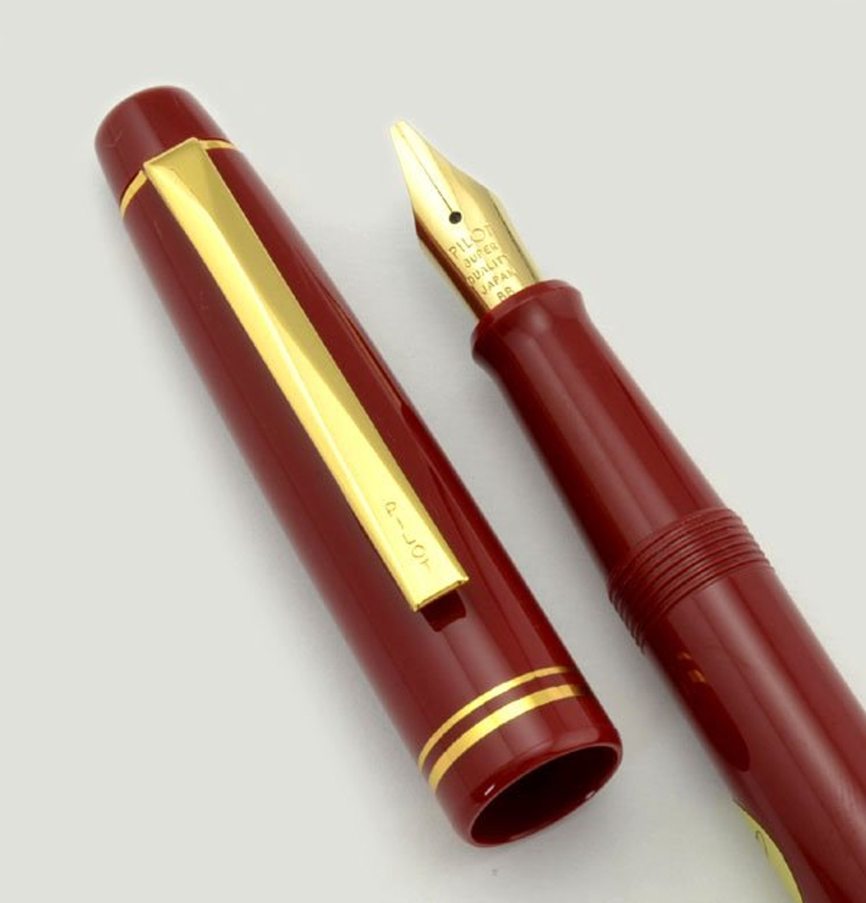 Pilot 78G Fountain Pen - Converter Fill, Gold Plated Italic Stub Nibs (New Old Stock)