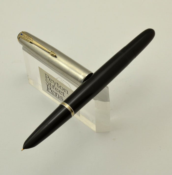 Parker 51 Vacumatic 1947 - Burgundy, Steel Cap, Arrow Clip, Fine