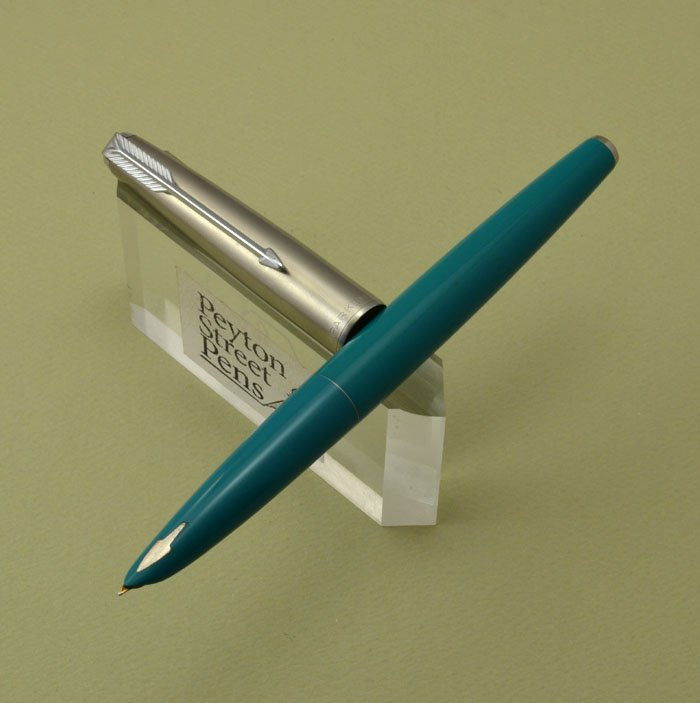 PARKER 61 ヴィンテージ万年筆　USA Parker 61 Fountain Pen - Vista Blue w Steel Cap, Fine (Excellent