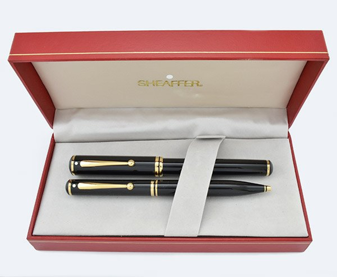 Sheaffer Grand Connaisseur Fountain Pen Set - Black Lacque w Gold Trim, Fine 18k Nib (New Old Stock in Box)
