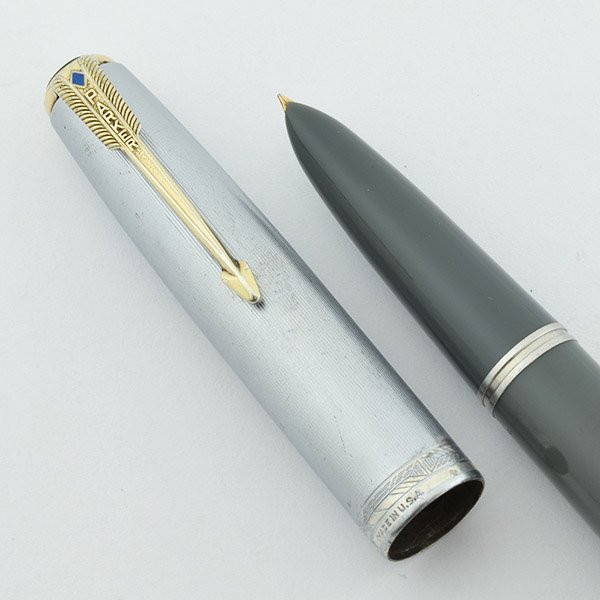 Parker 51 Vacumatic 1944 - Grey, Sterling Cap, Fine Nib (Very Nice