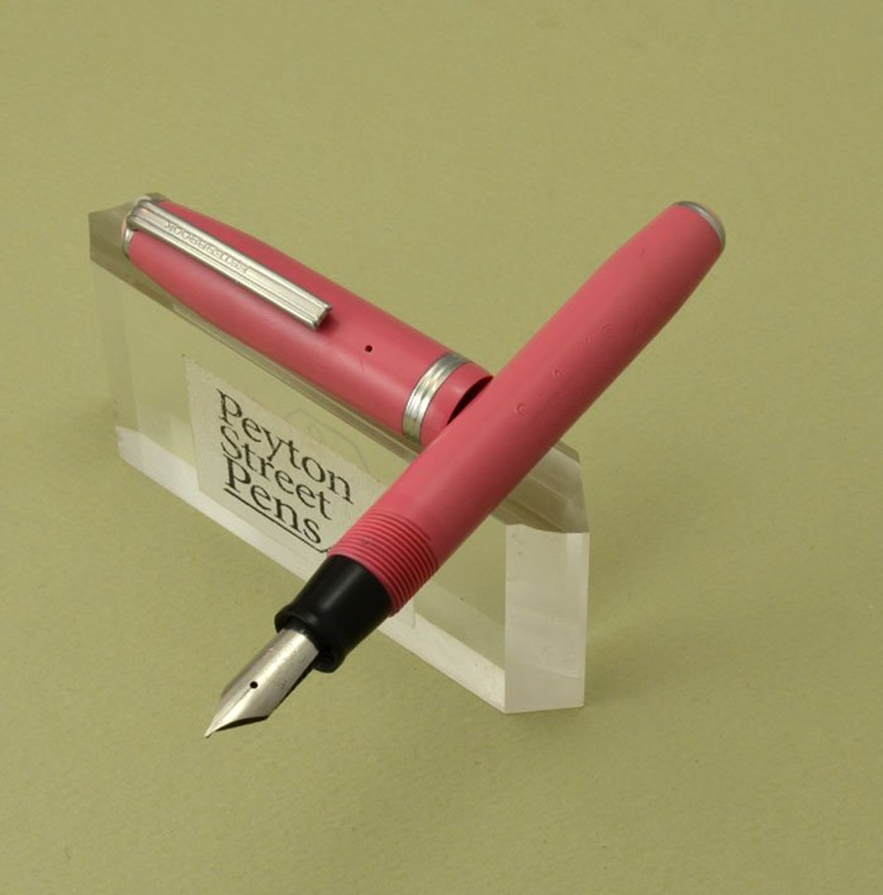 Esterbrook Pastels Fountain Pen (2nd Gen.) - Pink, 1555 Firm Medium (Very Nice, Restored)