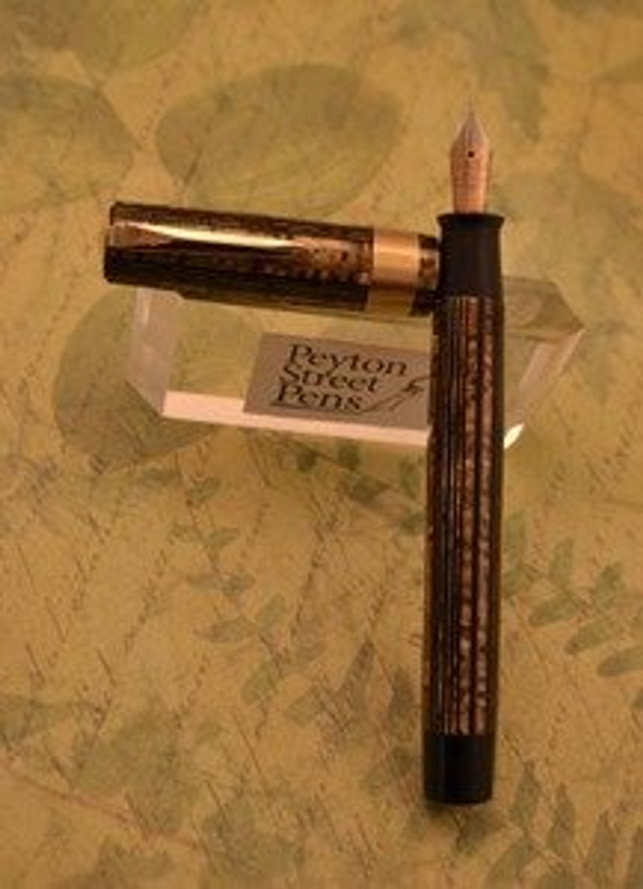 Sheaffer Sub-brand WASP The Clipper Deluxe - Oversized Piston Filler (Gorgeous!) Sheaffer Sub-brand WASP The Clipper Deluxe - Oversized Piston Filler (Gorgeous!)