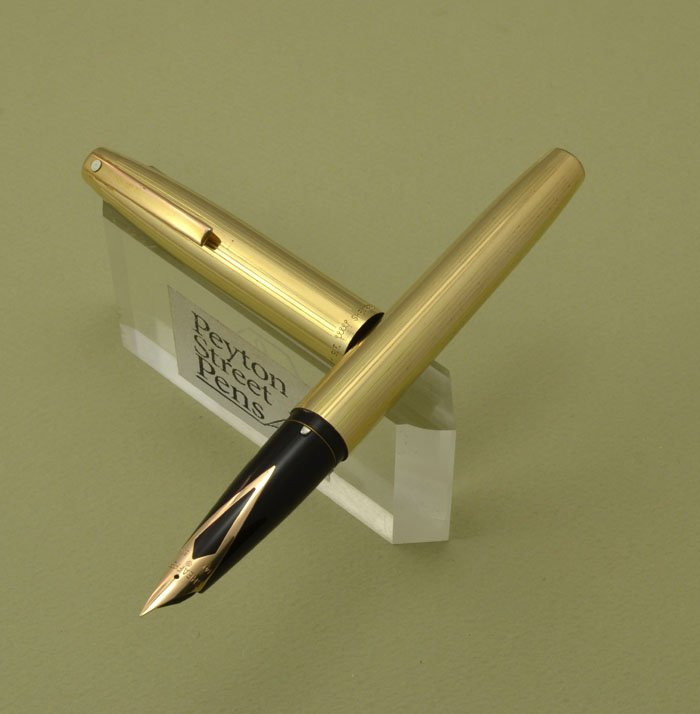 SHEAFFER IMPERIAL 777 万年筆 ゴールド　14K Sheaffer Imperial 777 Fountain Pen - Fine 14k Nib (Very Nice