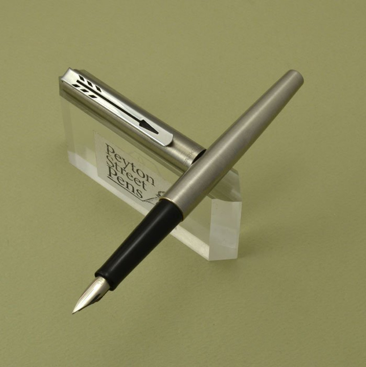 Parker 15 (Jotter) Fountain Pen - Mixy, Arrow Clip, Fine Nib (Excellent)