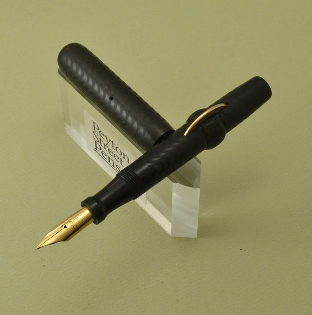 Conklin Crescent 40P Fountain Pen - BCHR, Fine Flex 14k Nib (Superior, Restored)