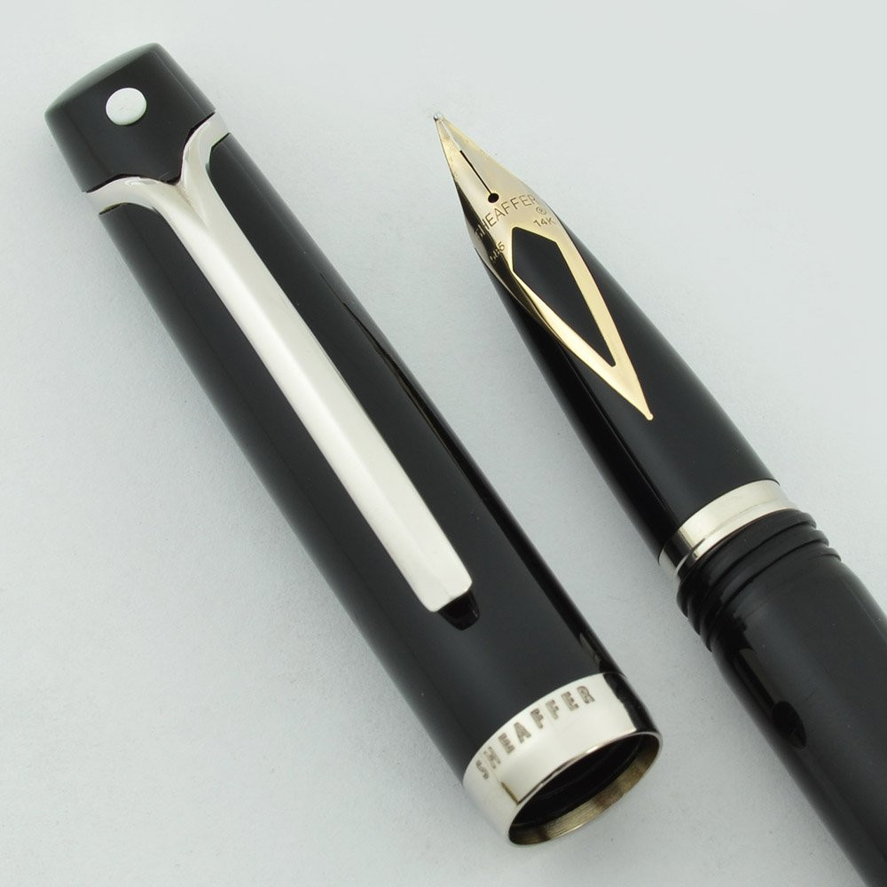 Sheaffer Valor Fountain Pen - Italian-made, Black w Palladium Trim