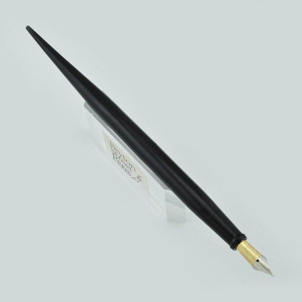 Sheaffer Lifetime Fountain Desk Pen - Black w Fine Italic Nib, Pen