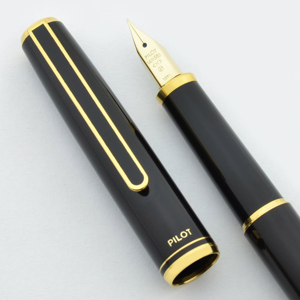 Pilot Namiki Celemo Fountain Pen - Black w Gold Trim, 14k Medium Nib (New Old Stock)