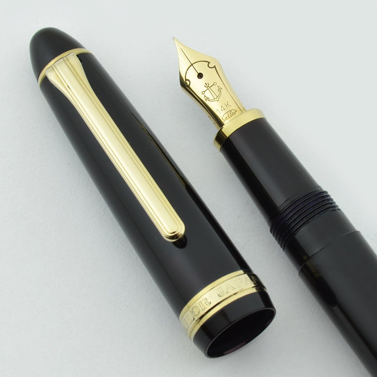 Sailor 1911 Fountain Pen - Standard Size, Black, H-F 14k Nib (Near Mint)