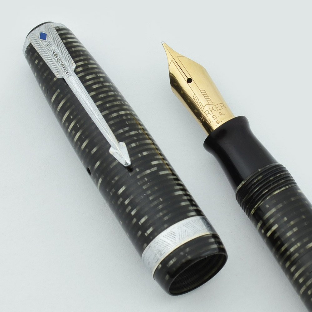Parker Vacumatic Major Fountain Pen - 1945, Silver Pearl, Fine