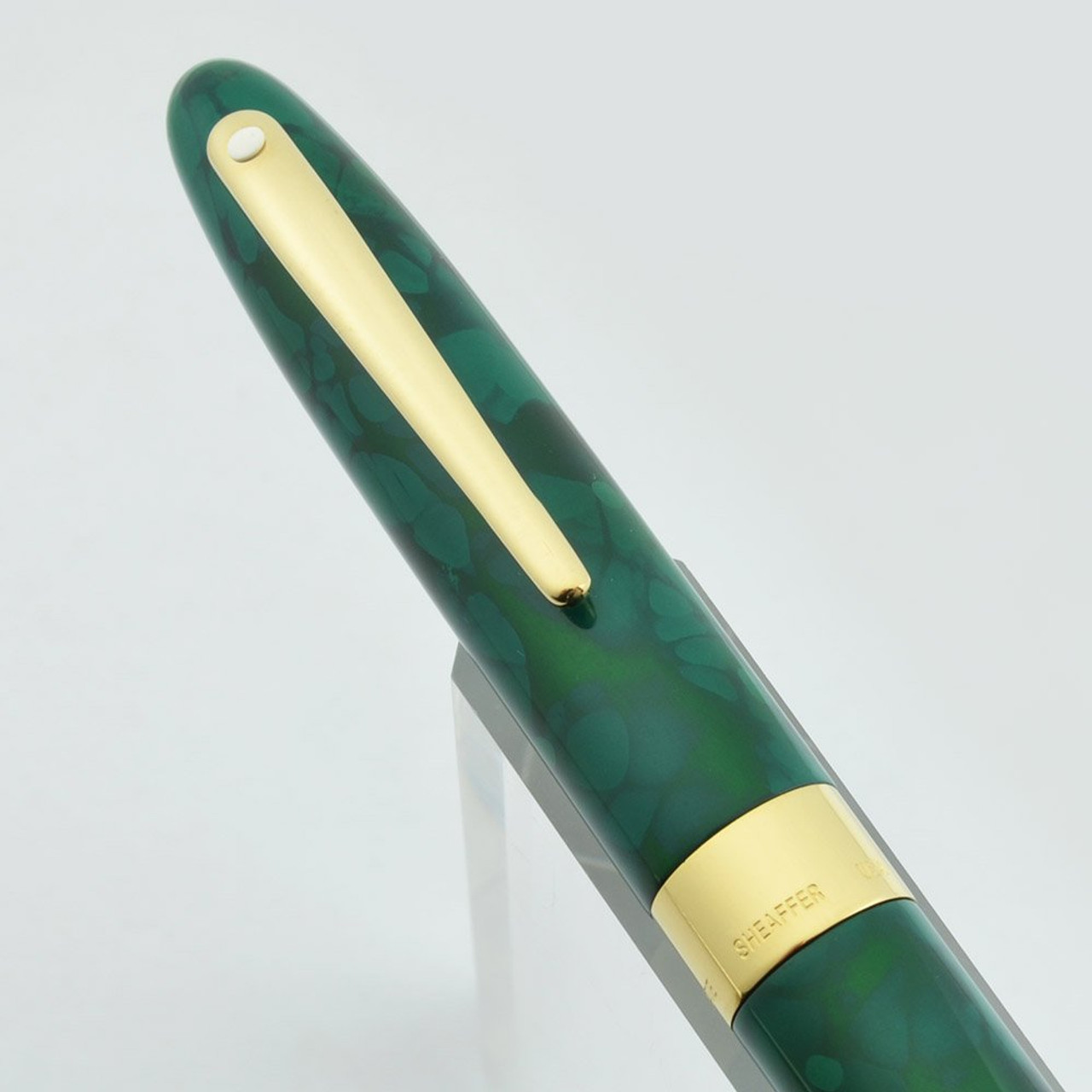 Sheaffer Crest (Reissue) 583 Ballpoint Pen - Emerald Green, Gold Trim (New Old Stock)