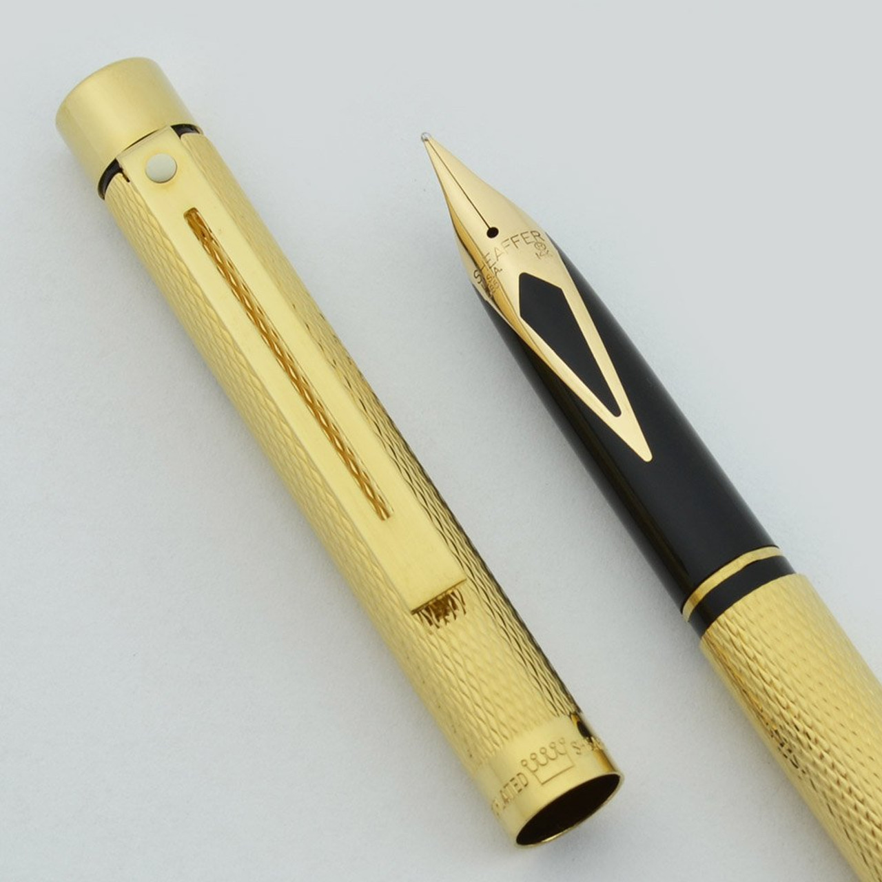 Sheaffer Targa 1009s Slim Fountain Pen - Gold Barleycorn, Medium 14k Nib (New Old Stock)