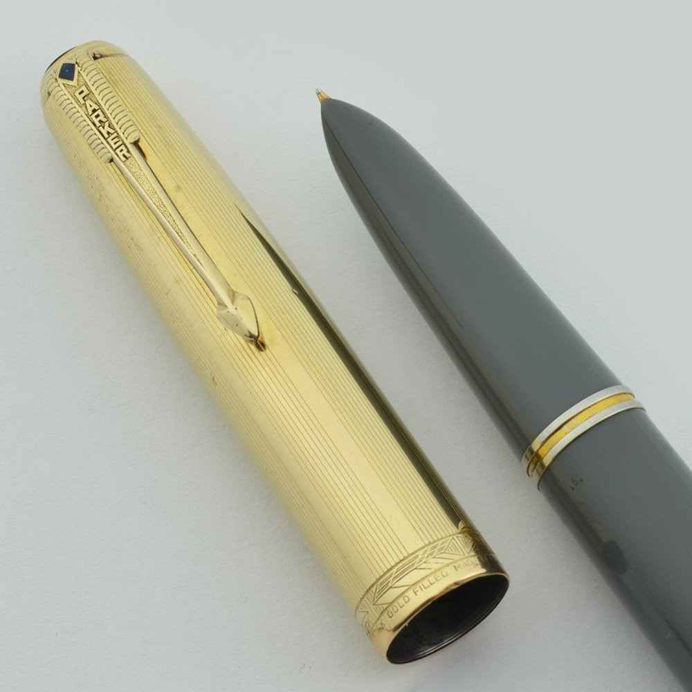 Parker 51 Vacumatic 1946 - Dove Grey, Gold Filled Cap, Blue