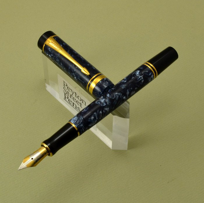 Parker Duofold International - Blue Marble, Gold Trim, 18k Left