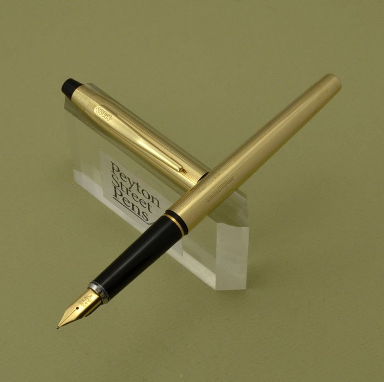 Cross Century Fountain Pen - Classic 10k Gold Filled, Medium 14k Nib (Very Nice)