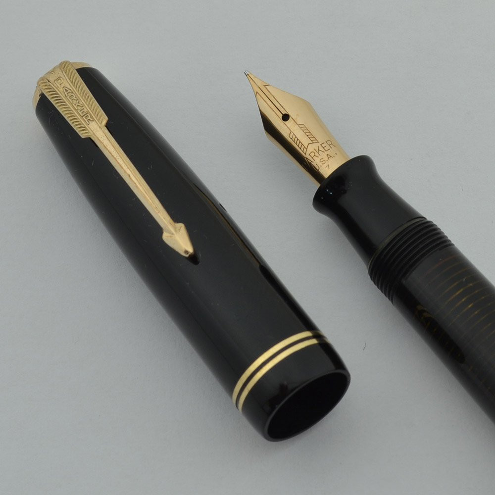 Parker Vacumatic Junior Fountain Pen (1947) - Black, Medium-Fine 14k Nib (Excellent +, Restored)