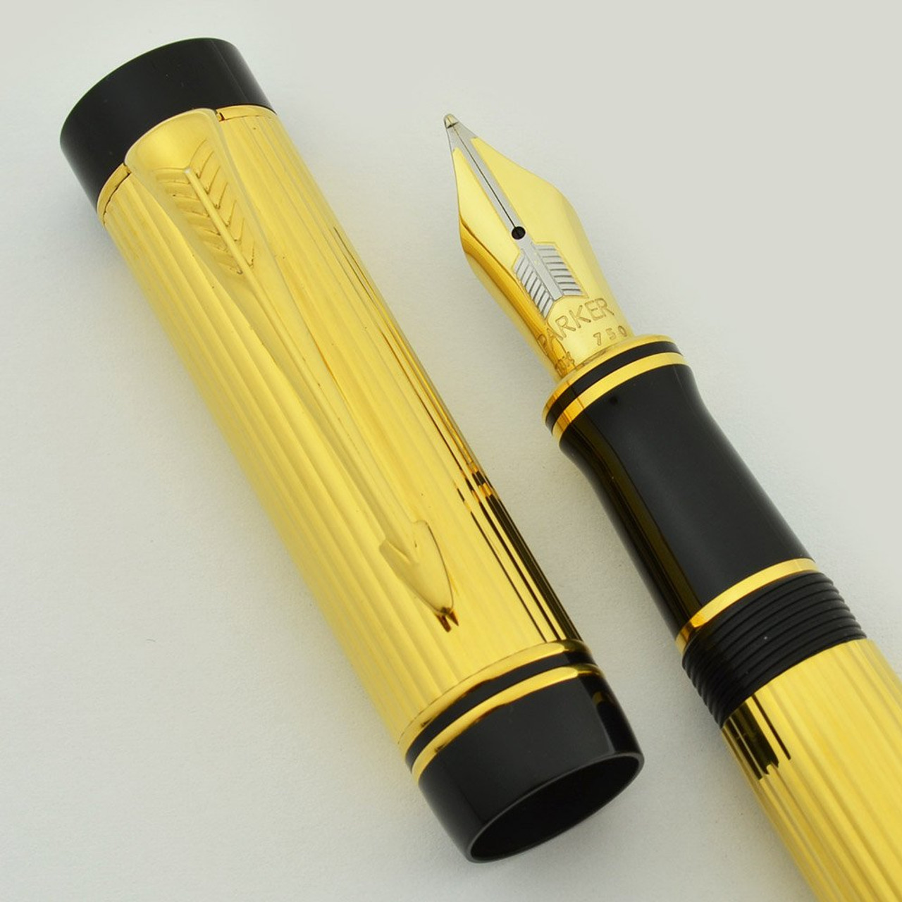 Parker Duofold Centennial Fountain Pen - Godron Gold Lined, 18k Medium (Near Mint, Works Well)