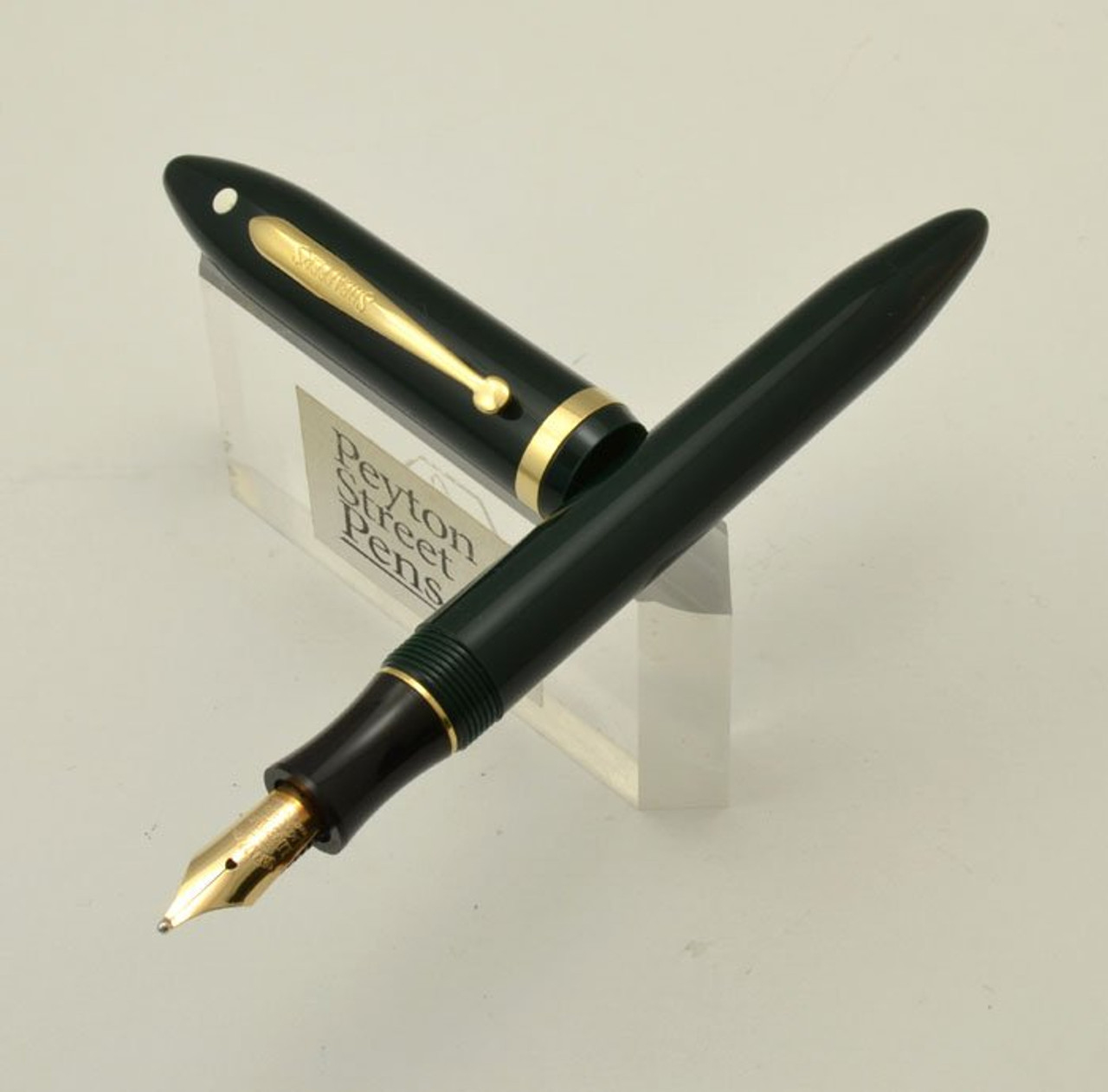 Sheaffer Balance II Fountain Pen - Hunter Green, 14k Broad (Near Mint)