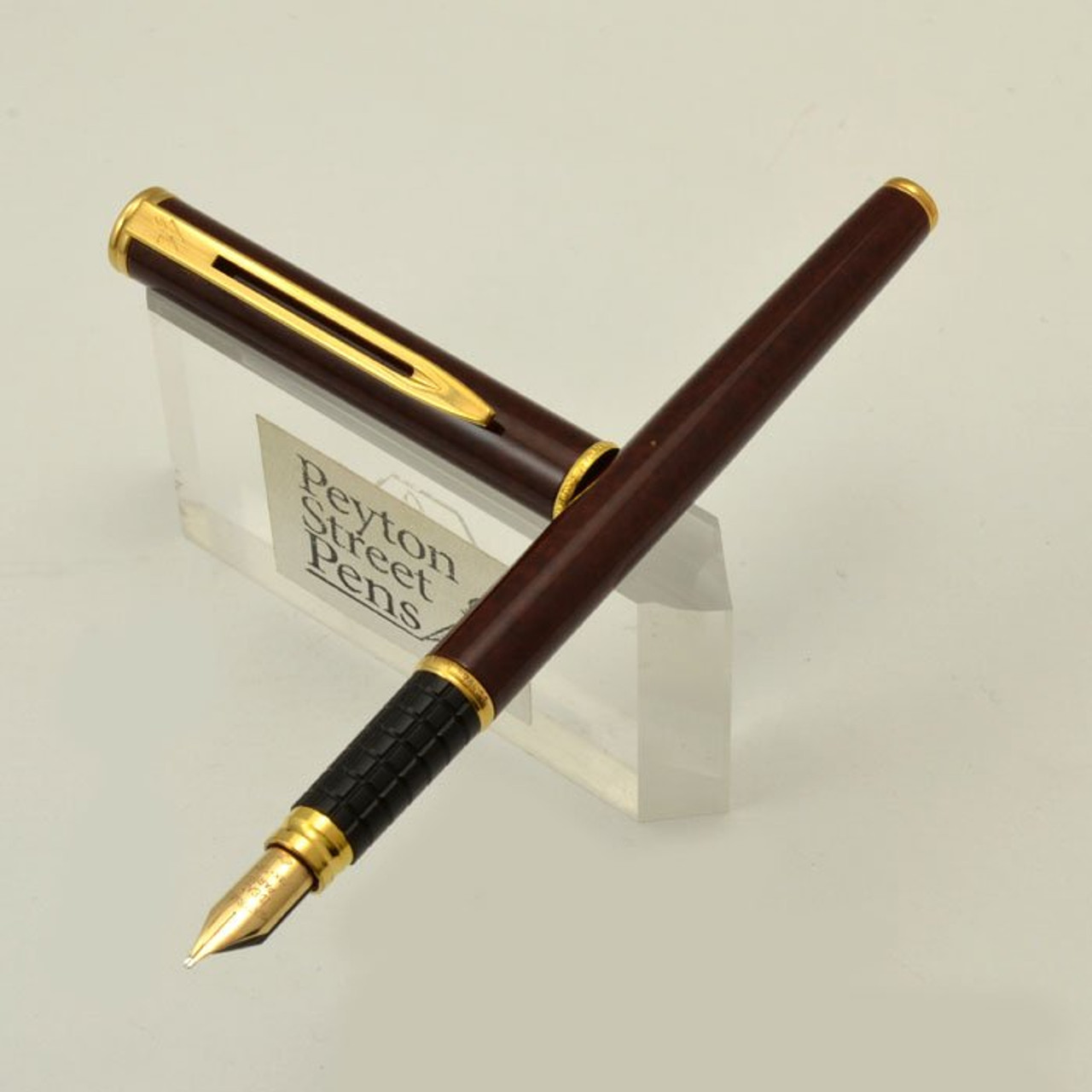 Waterman Executive Fountain Pen - Reddish Brown Marble, Broad 18k Nib (Very Nice)