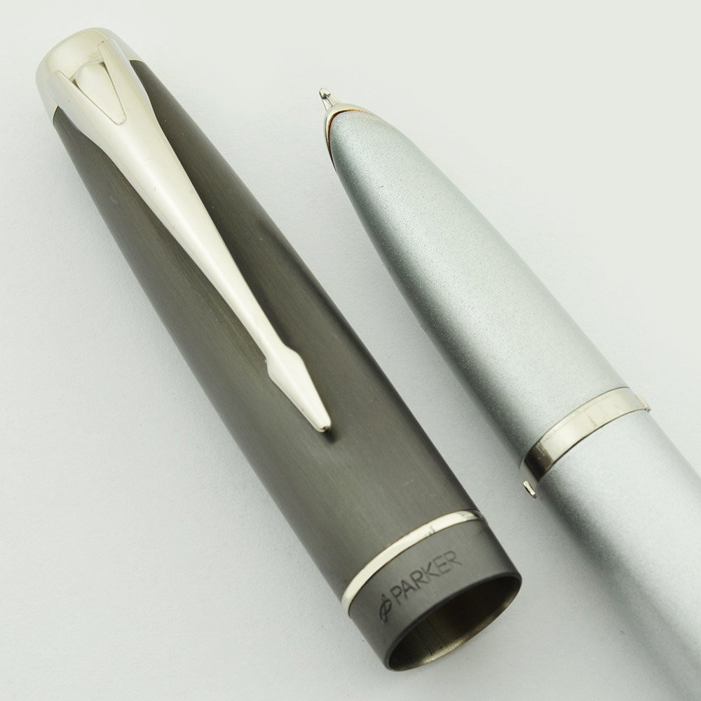 Parker 100 Fountain Pen - Opal Silver, 18k Medium Nib (Excellent
