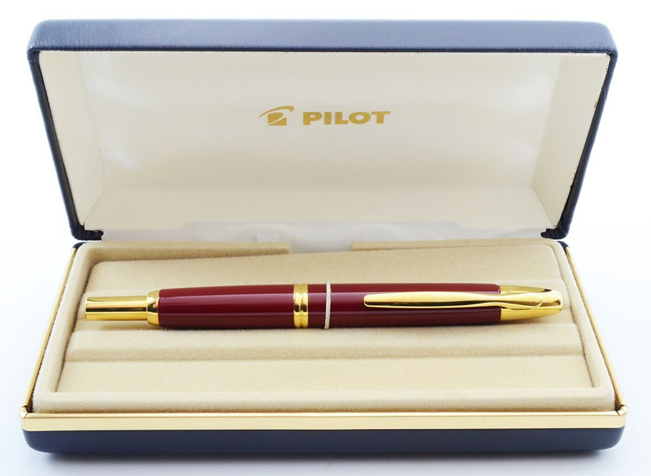 Pilot - Vanishing Point - Fountain Pen - Red/Gold