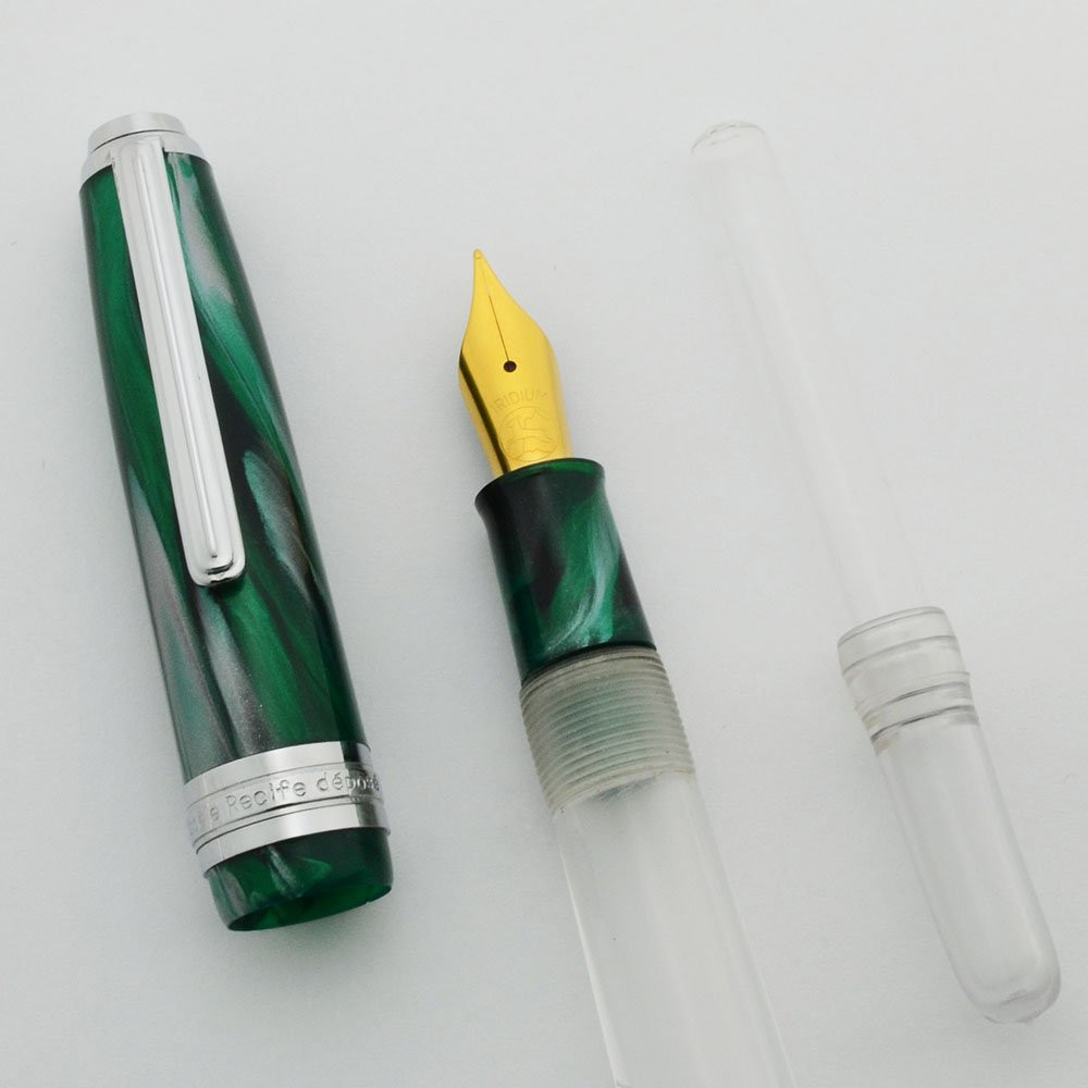 Recife Crystal Fountain Pen Green, Eyedropper Filler, MediumFine GP Iridium Nib (Near Mint