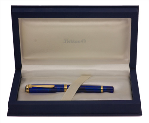 Pelikan M810 Souveran Fountain Pen - Hard to Find Limited Edition, Blue Ocean, OM Oblique Medium 18k  (Near Mint in Box, Works Well)