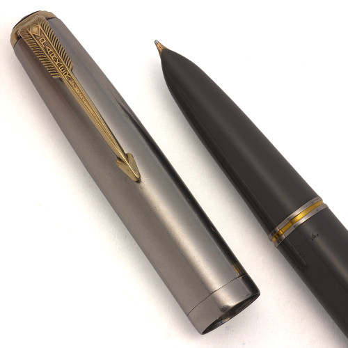 Parker 51 Vacumatic Fountain Pen (1946) - Dove Grey, Lustraloy Cap, Medium-Fine Nib (Excellent, Restored)
