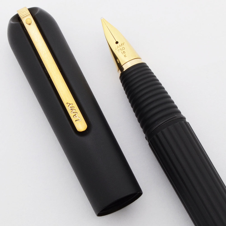 Lamy Persona Fountain Pen (1990s) Matte Black, Ribbed Barrel, C/C, 18k Medium Nib (Near Mint Lamy Persona Fountain Pen (1990s) Matte Black, Ribbed Barrel, C/C, 18k Medium Nib (Near Mint