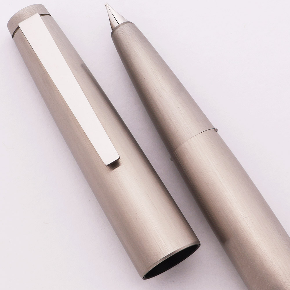 Lamy 2000 Fountain Pen - Stainless Steel, Piston Fill, 14k Medium  (Excellent + In Box, Works Well) - Peyton Street Pens