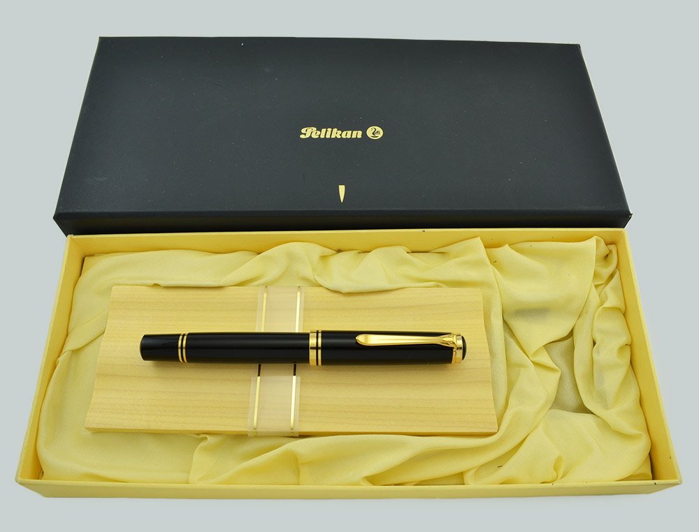 Pelikan M1000 Fountain Pen – Black – The Nibsmith