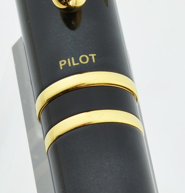 Pilot Namiki Grance Fountain Pen Black Grey, 14k Medium Nib