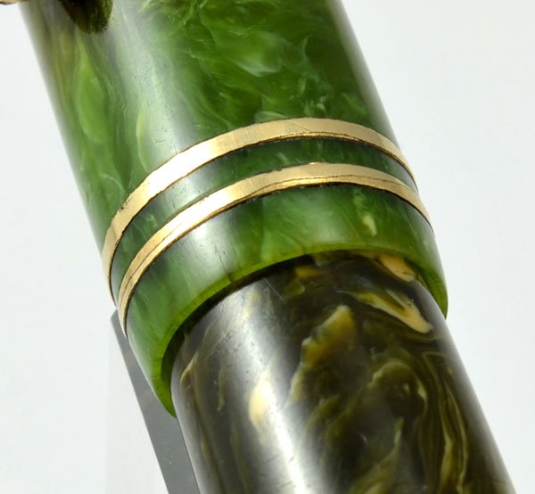 Parker Duofold Lucky Curve Junior Fountain Pen - Dark Green Jade