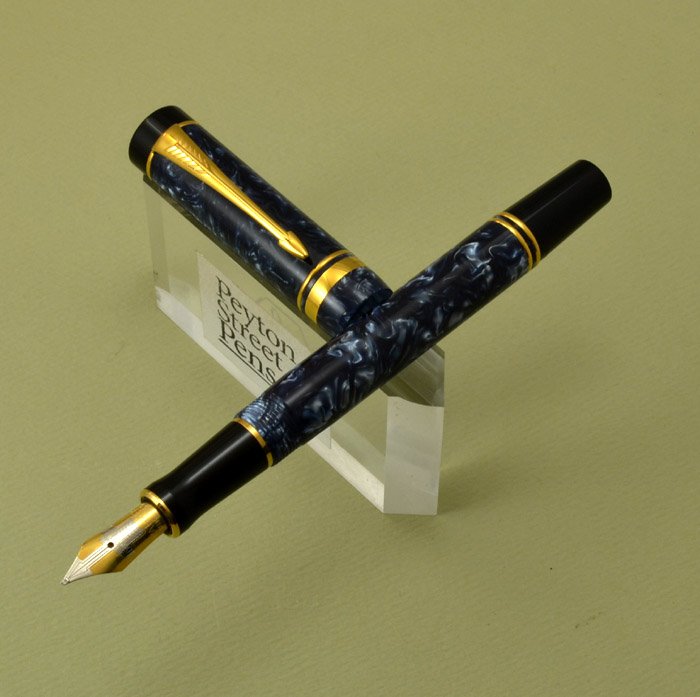 Parker Duofold International - Blue Marble, Gold Trim, 18k Left