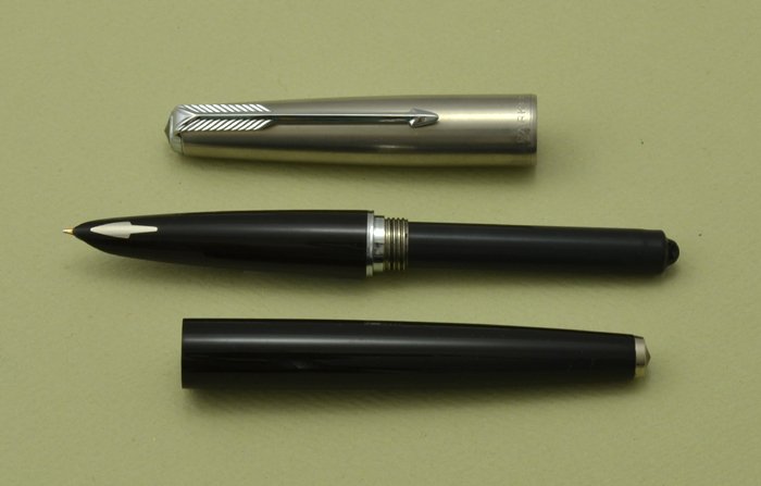 Parker 61 Fountain Pen - Mark II, Black w Steel Cap, Fine