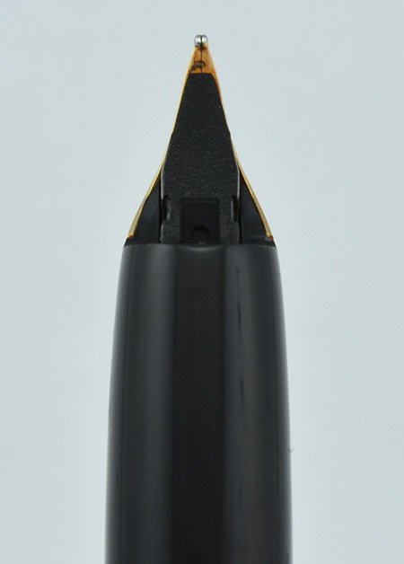 Sheaffer TARGA 676s Slim Fountain Pen - Black & Gold Feather