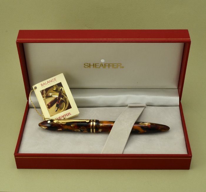 Sheaffer Balance II Fountain Pen - Amber Glow, Feather Touch 18k