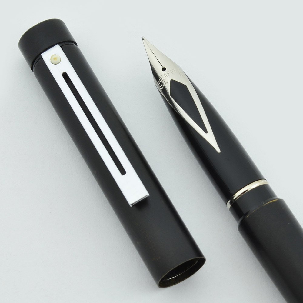 Sheaffer TARGA 1002 Fountain Pen - Matte Black w Chrome Trim