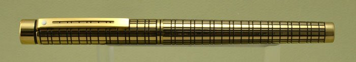 Sheaffer TARGA 684 Fountain Pen - Medici Crosshatch