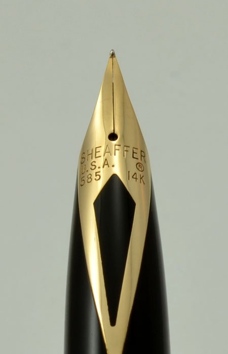 Sheaffer Targa 1005 Fountain Pen - Gold Fluted, Extra Fine