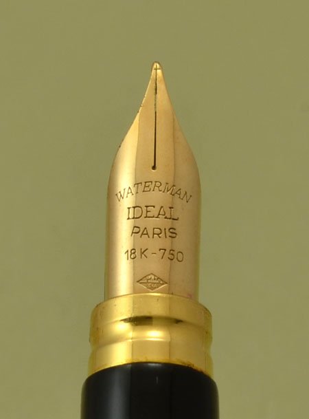 Waterman Executive Fountain Pen - Reddish Brown Marble, Fine 18k