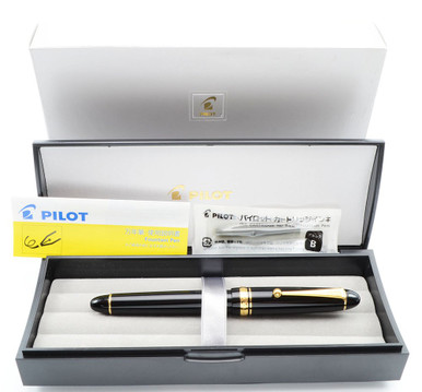 Pilot Namiki Custom 742 Fountain Pen - Black, Gold Trim, 14k Stub