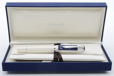 Pelikan M205 Fountain Pen - Piston Filler, White, Chrome Trim