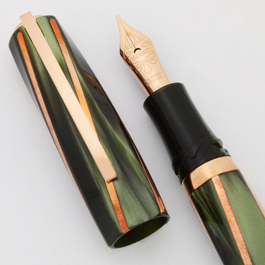 Visconti Divina Elegance Fountain Pen - Green & Bronze, 23k Pd