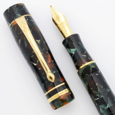 Conway Stewart Wellington Fountain Pen - Pistachio, C/C, 18K Broad